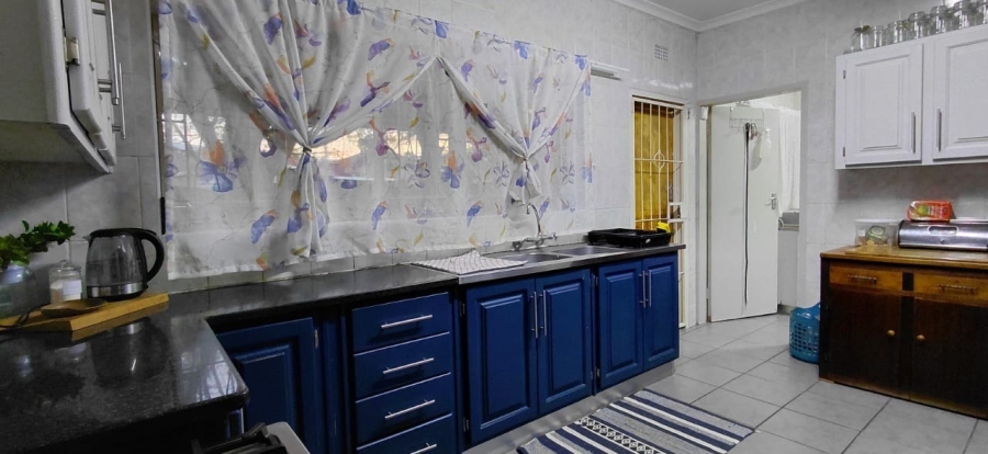 To Let 4 Bedroom Property for Rent in Protea Park North West